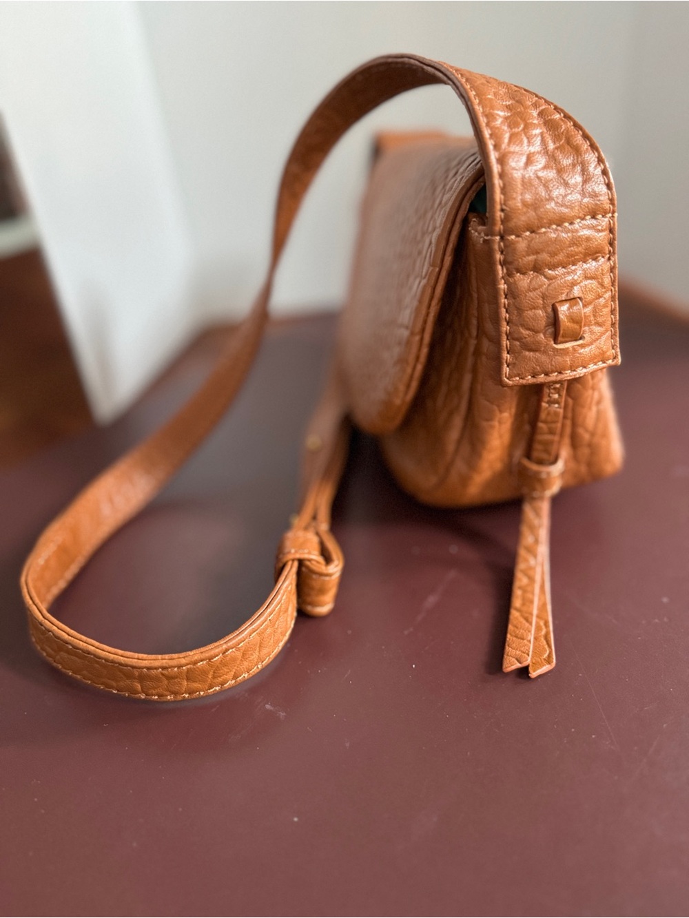 HOBO Bonita Mini Pebbled Leather Crossbody Bag EUC like NWOT - Picture 8 of 12